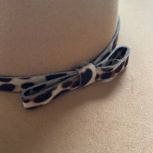Cute Tan Felt Hat with Leopard Strap and Bow - Picture 2 of 6